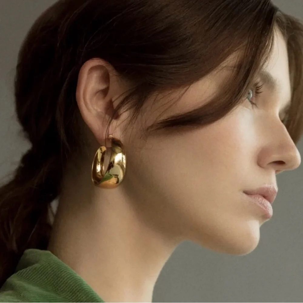 NEW 18k Gold Plated Paperclip Cc Stainless Steel Hollow Chain Hoop Earrings - Picture 4 of 4